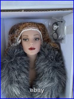Tonner Sydney Chase Mover & Shaker Doll 16 NRFB Redhead TW3203 Tyler Wentworth