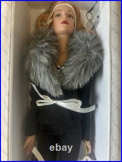 Tonner Sydney Chase Mover & Shaker Doll 16 NRFB Redhead TW3203 Tyler Wentworth