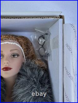Tonner Sydney Chase Mover & Shaker Doll 16 NRFB Redhead TW3203 Tyler Wentworth