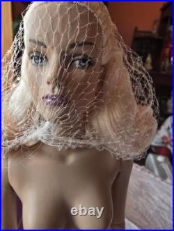 Tonner TW Fashion Doll Sydney Chase, Ice Blue Sydney, MIB Nude