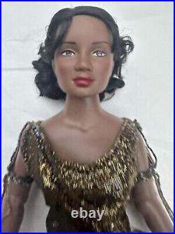 Tonner TYLER 16 2005 CHICAGO MUSICAL MAMA MORTON AFRICAN AMERICAN FASHION DOLL