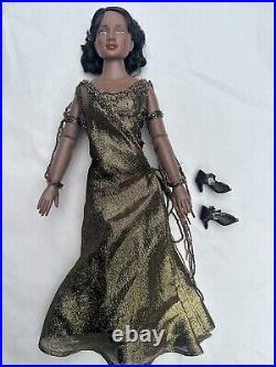 Tonner TYLER 16 2005 CHICAGO MUSICAL MAMA MORTON AFRICAN AMERICAN FASHION DOLL