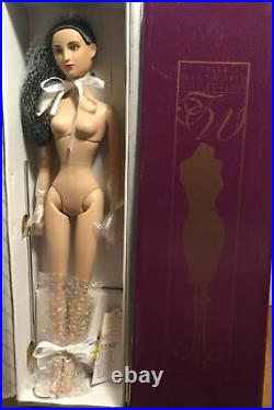 Tonner TYLER 16 2007 NYCB PRESS CONFERENCE Fashion Doll NRFB BW Body LE