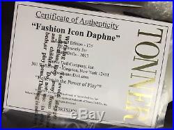Tonner TYLER 16 2013 FASHION ICON DAPHNE FASHION Doll NRFB LE 125