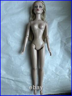 Tonner TYLER 2009 ULTRA BASIC SYDNEY CHASE 16Fashion Doll BW Body LE 300 No Box