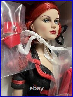 Tonner TYLER 2016 DC STARS BOMBSHELL BATWOMAN 16 DRESSED FASHION DOLL LE 500