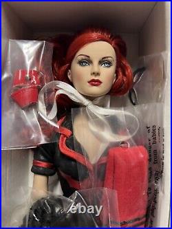 Tonner TYLER 2016 DC STARS BOMBSHELL BATWOMAN 16 DRESSED FASHION DOLL LE 500