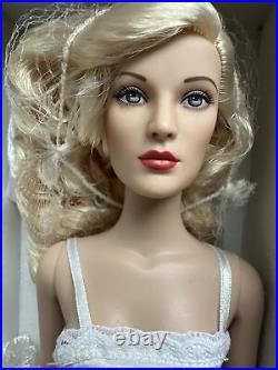 Tonner TYLER DICK TRACY 2008 SIMPLY BREATHLESS 16 DRESSED Fashion Doll BW Body