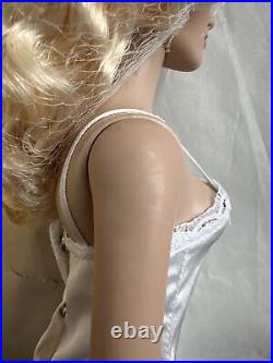 Tonner TYLER DICK TRACY 2008 SIMPLY BREATHLESS 16 DRESSED Fashion Doll BW Body