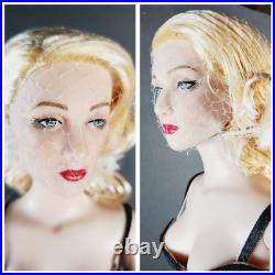 Tonner TYLER WENTWORTH 16 Blonde Hair Doll Black Lingerie with TAG (1)