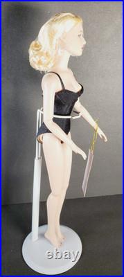 Tonner TYLER WENTWORTH 16 Blonde Hair Doll Black Lingerie with TAG (1)