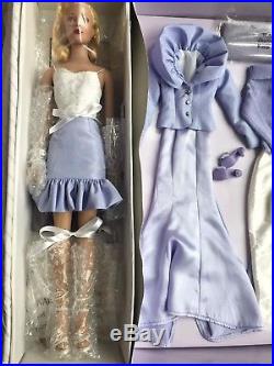 Tonner TYLER WENTWORTH 16 SWEET INDULGENCES Dressed Fashion Doll GIFT SET NRFB