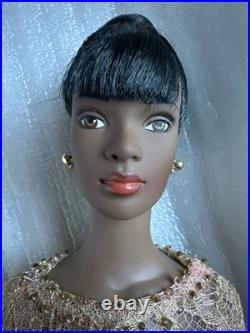 Tonner TYLER WENTWORTH 2000 Collection COVER GIRL ESME 16 DRESSED FASHION DOLL