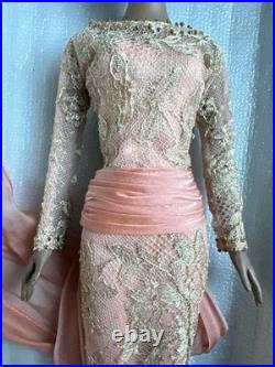 Tonner TYLER WENTWORTH 2000 Collection COVER GIRL ESME 16 DRESSED FASHION DOLL