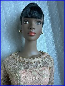 Tonner TYLER WENTWORTH 2000 Collection COVER GIRL ESME 16 DRESSED FASHION DOLL