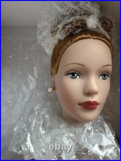 Tonner TYLER WENTWORTH 2000 UFDC CHICAGO SOPHISTICATE 16 FASHION DOLL NRFB LE