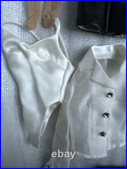 Tonner TYLER WENTWORTH 2001 COLLECTION WEEKEND IN WASHINGTON 16 DOLL OUTFIT