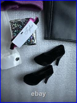 Tonner TYLER WENTWORTH 2001 COLLECTION WEEKEND IN WASHINGTON 16 DOLL OUTFIT