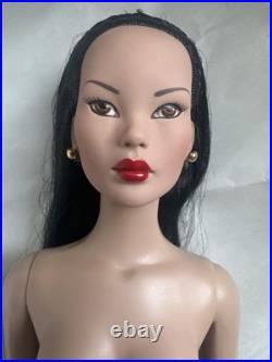 Tonner TYLER WENTWORTH 2001 NUDE FIRST APPOINTMENT MEI LI 16 Fashion Doll LE