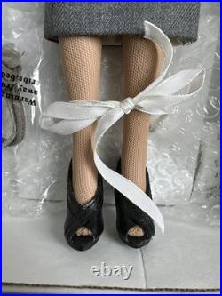Tonner TYLER WENTWORTH 2001 Theatre De La Mode LONGCHAMP FLEURI 16 FASHION DOLL Tonner TYLER WENTWORTH 2001 Theatre De La Mode LONGCHAMP FLEURI 16 FASHION DOLL