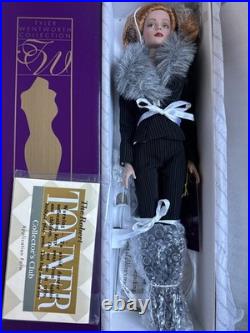 Tonner TYLER WENTWORTH 2002 MOVER & SHAKER SYDNEY CHASE 16 FASHION DOLL NRFB LE