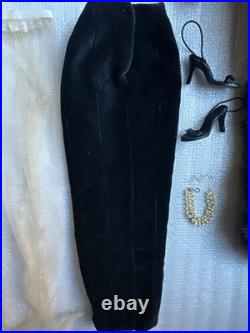 Tonner TYLER WENTWORTH 2002 PATRON OF THE ARTS 16 FASHION DOLL COMPLETE OUTFIT Tonner TYLER WENTWORTH 2002 PATRON OF THE ARTS 16 FASHION DOLL COMPLETE OUTFIT