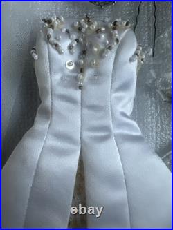 Tonner TYLER WENTWORTH 2003 COLLECTION 16 DOLL OUTFIT SHEA'S WEDDING DAY GOWN