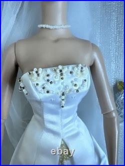 Tonner TYLER WENTWORTH 2003 CU COLLECTION 16 DRESSED DOLL SHEA'S WEDDING DAY LE