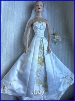 Tonner TYLER WENTWORTH 2003 CU COLLECTION 16 DRESSED DOLL SHEA'S WEDDING DAY LE