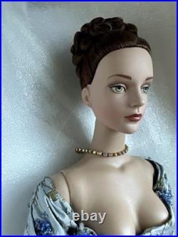 Tonner TYLER WENTWORTH 2003 LOVE IS BLUE SYDNEY CHASE 16 DRESSED FASHION DOLL