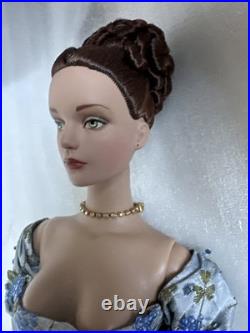 Tonner TYLER WENTWORTH 2003 LOVE IS BLUE SYDNEY CHASE 16 DRESSED FASHION DOLL