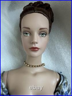 Tonner TYLER WENTWORTH 2003 LOVE IS BLUE SYDNEY CHASE 16 DRESSED FASHION DOLL