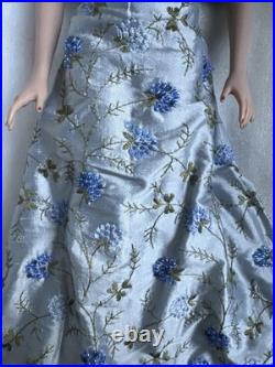 Tonner TYLER WENTWORTH 2003 LOVE IS BLUE SYDNEY CHASE 16 DRESSED FASHION DOLL
