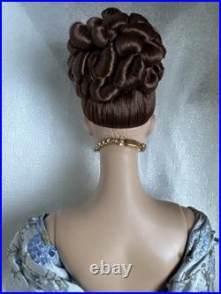 Tonner TYLER WENTWORTH 2003 LOVE IS BLUE SYDNEY CHASE 16 DRESSED FASHION DOLL