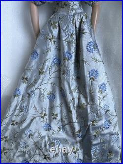 Tonner TYLER WENTWORTH 2003 LOVE IS BLUE SYDNEY CHASE 16 DRESSED FASHION DOLL