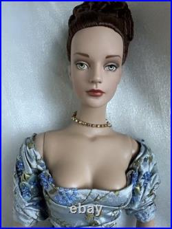 Tonner TYLER WENTWORTH 2003 LOVE IS BLUE SYDNEY CHASE 16 DRESSED FASHION DOLL
