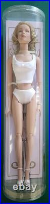 Tonner TYLER WENTWORTH 2003 Ready to Wear Tyler Sport 16 Fashion Doll. NIB