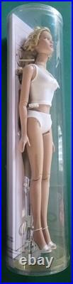 Tonner TYLER WENTWORTH 2003 Ready to Wear Tyler Sport 16 Fashion Doll. NIB