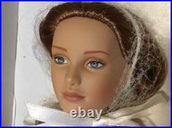 Tonner TYLER WENTWORTH 2004 CHASE MODEL KIT 16 Fashion Doll MIB