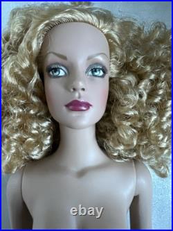 Tonner TYLER WENTWORTH 2004 COLLECTION NUDE SIGNED SYDNEY ENVY 16 FASHION DOLL