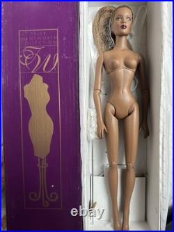 Tonner TYLER WENTWORTH 2004 COLLECTION NUDE SUMPTUOUS ESME 16 FASHION DOLL +Box
