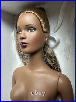 Tonner TYLER WENTWORTH 2004 COLLECTION NUDE SUMPTUOUS ESME 16 FASHION DOLL +Box