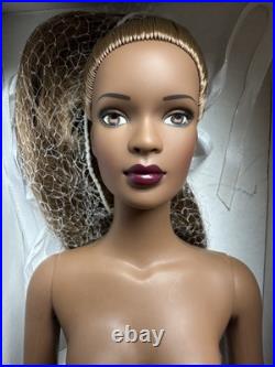 Tonner TYLER WENTWORTH 2004 COLLECTION NUDE SUMPTUOUS ESME 16 FASHION DOLL +Box
