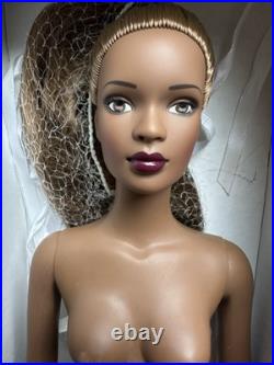 Tonner TYLER WENTWORTH 2004 COLLECTION NUDE SUMPTUOUS ESME 16 FASHION DOLL +Box