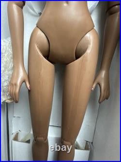 Tonner TYLER WENTWORTH 2004 COLLECTION NUDE SUMPTUOUS ESME 16 FASHION DOLL +Box