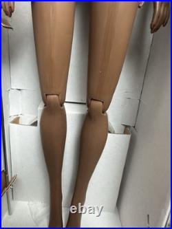 Tonner TYLER WENTWORTH 2004 COLLECTION NUDE SUMPTUOUS ESME 16 FASHION DOLL +Box