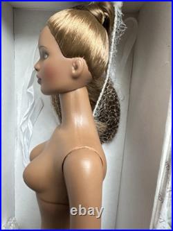 Tonner TYLER WENTWORTH 2004 COLLECTION NUDE SUMPTUOUS ESME 16 FASHION DOLL +Box