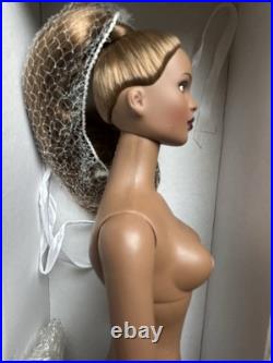 Tonner TYLER WENTWORTH 2004 COLLECTION NUDE SUMPTUOUS ESME 16 FASHION DOLL +Box