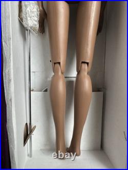 Tonner TYLER WENTWORTH 2004 COLLECTION NUDE SUMPTUOUS ESME 16 FASHION DOLL +Box