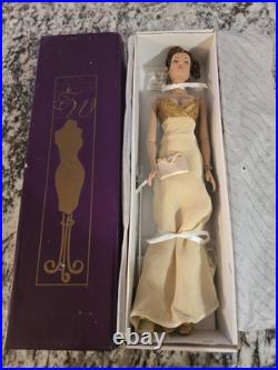 Tonner TYLER WENTWORTH 2004 PARIS FASHION DOLL BON ANNIVERSAIRE GOLD Limited